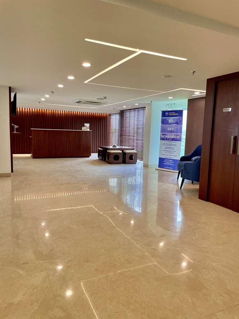 Best Western Maharani Bagh Нью-Дели Интерьер фото