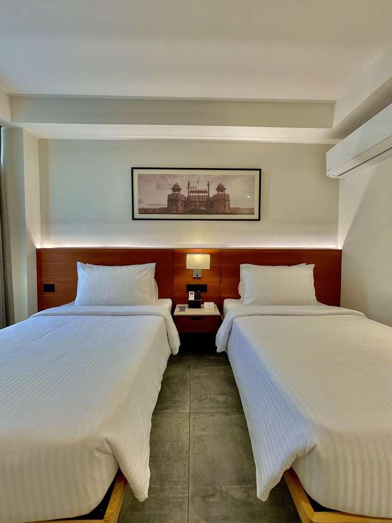 Best Western Maharani Bagh Нью-Дели Номер фото